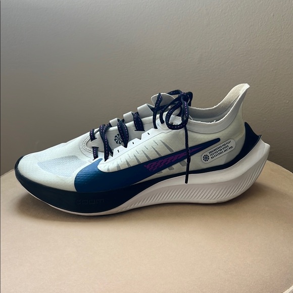 Nike White and Navy Zoom Gravity Athletic Sneakers - Picture 2 of 8